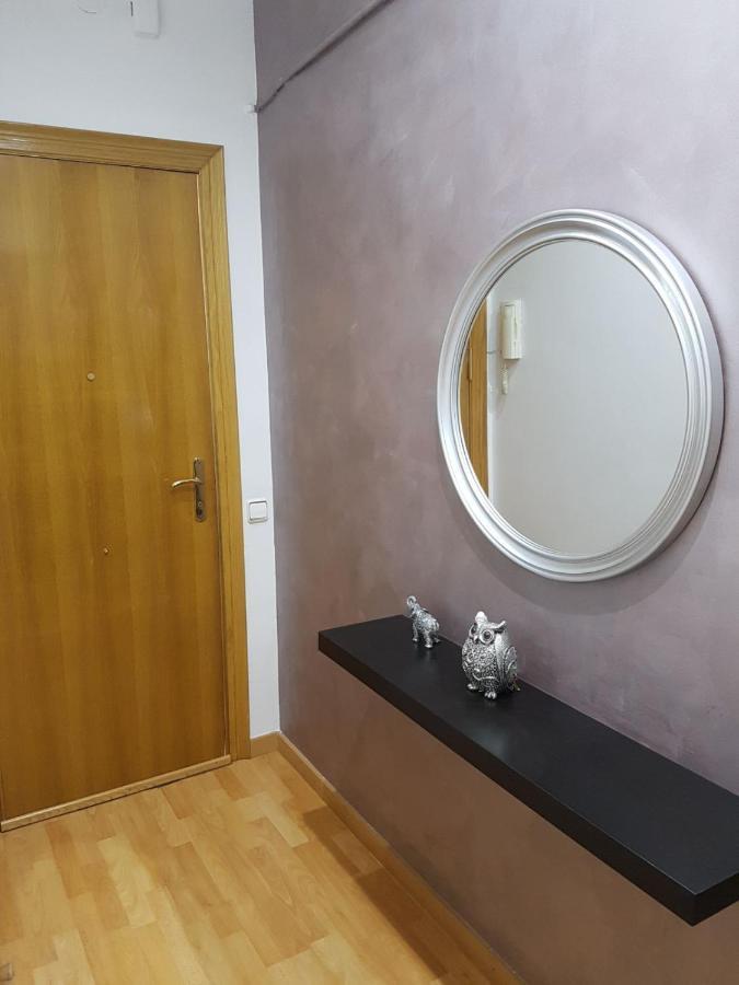 Habitacion En Piso Compartido Cerca Del Camp Nou L'Hospitalet de Llobregat Luaran gambar